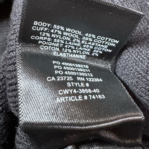 Aritzia Wilfred black long sleeve cropped turtleneck top - Picture 5 of 6